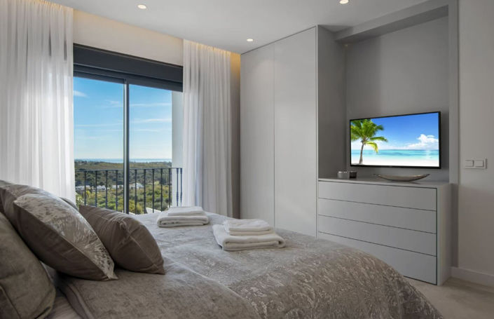 Image No.25-5 Bed Property for sale