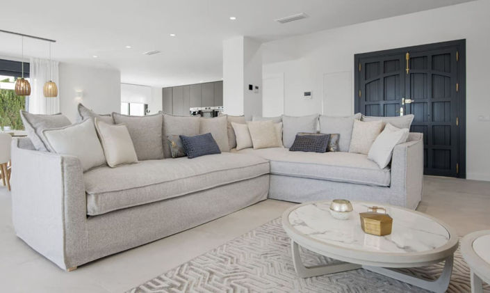 Image No.4-5 Bed Property for sale