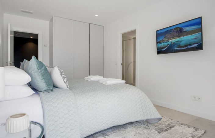 Image No.49-5 Bed Property for sale