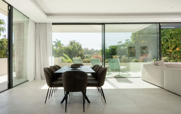 Image No.40-4 Bed Property for sale