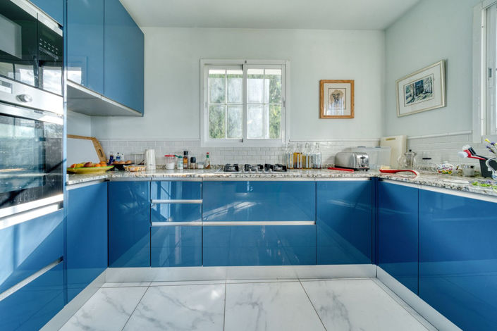 Image No.10-5 Bed Property for sale