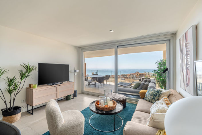 Image No.3-3 Bed Property for sale