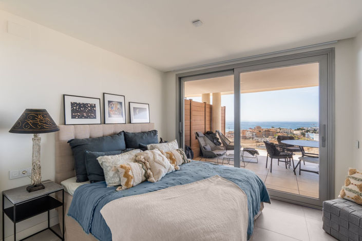 Image No.6-3 Bed Property for sale