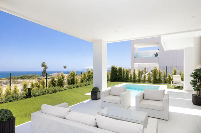 Image No.16-4 Bed Property for sale