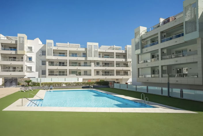 Image No.1-3 Bed Property for sale