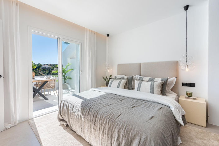 Image No.9-3 Bed Property for sale