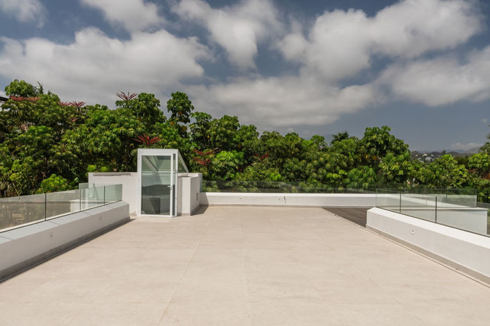 Image No.5-5 Bed Property for sale