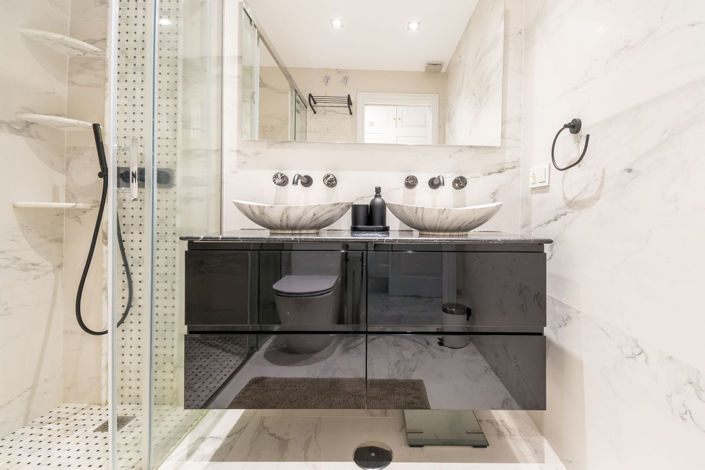 Image No.19-2 Bed Property for sale