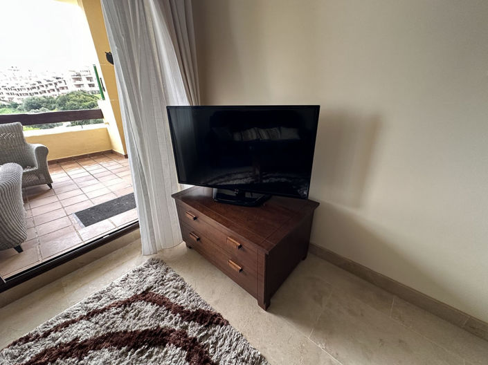 Image No.32-2 Bed Property for sale