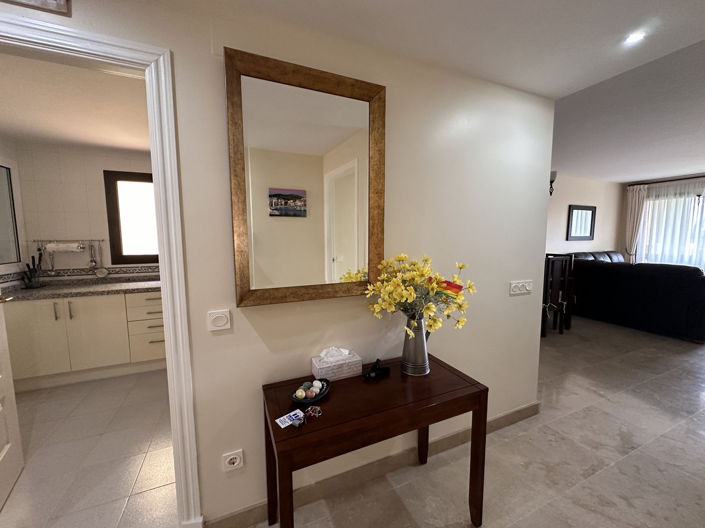 Image No.40-2 Bed Property for sale