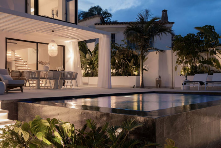 Image No.25-5 Bed Property for sale