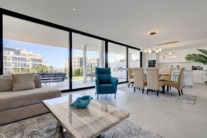 Image No.20-3 Bed Property for sale