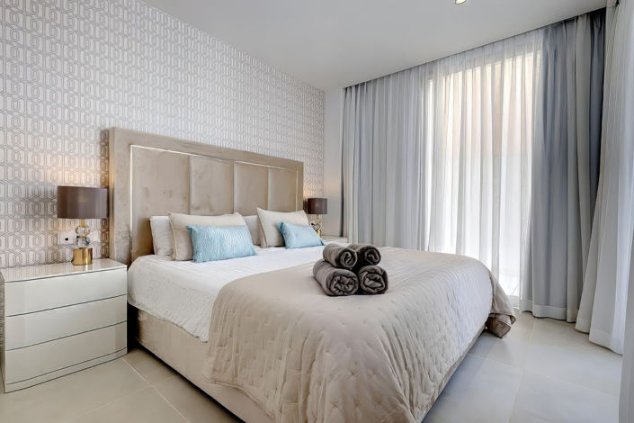 Image No.30-3 Bed Property for sale