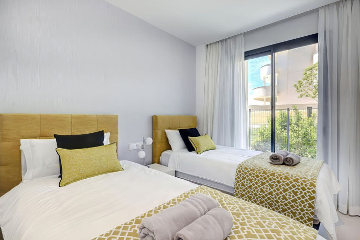 Image No.32-3 Bed Property for sale