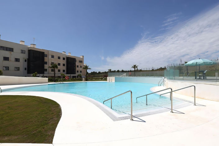 Image No.47-3 Bed Property for sale