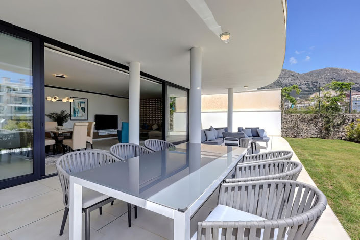 Image No.8-3 Bed Property for sale