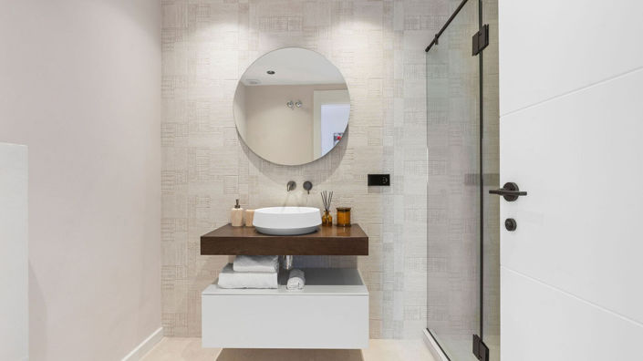 Image No.16-3 Bed Property for sale