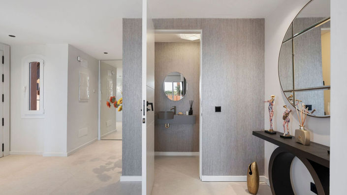 Image No.19-3 Bed Property for sale