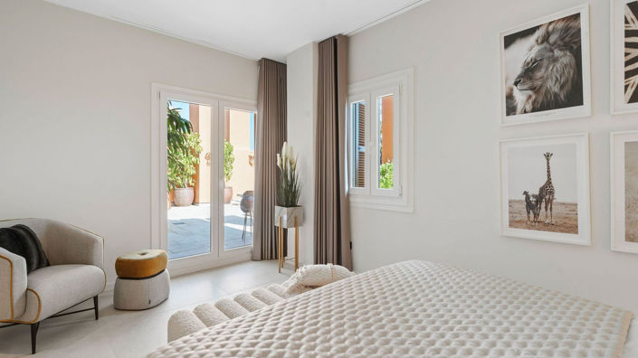 Image No.25-3 Bed Property for sale