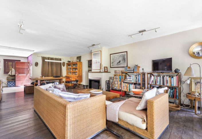 Image No.5-3 Bed Property for sale