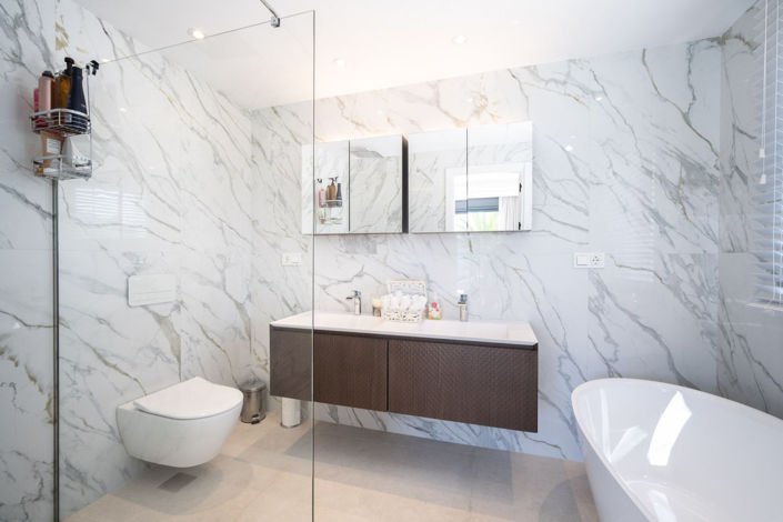 Image No.20-2 Bed Property for sale