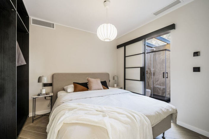 Image No.17-3 Bed Property for sale