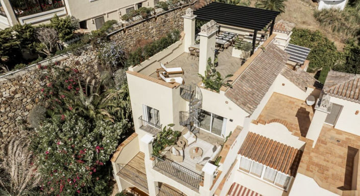 Image No.8-3 Bed Property for sale