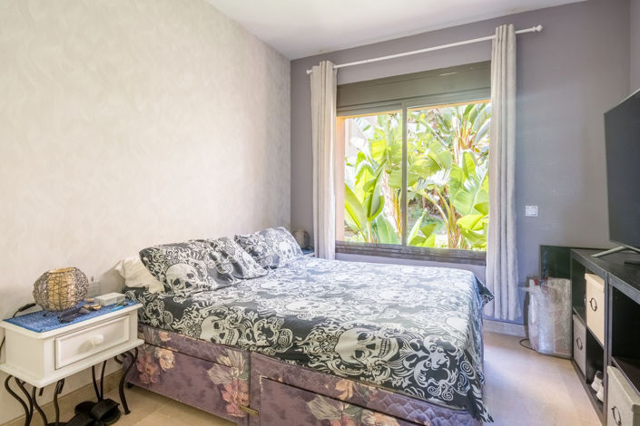 Image No.15-3 Bed Property for sale