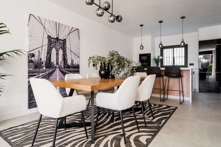 Image No.14-3 Bed Property for sale