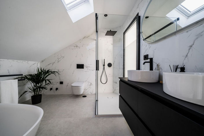 Image No.15-3 Bed Property for sale