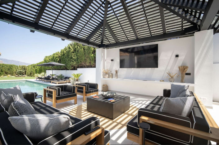 Image No.8-4 Bed Property for sale