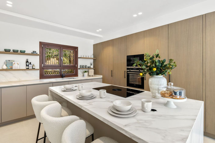 Image No.7-5 Bed Property for sale