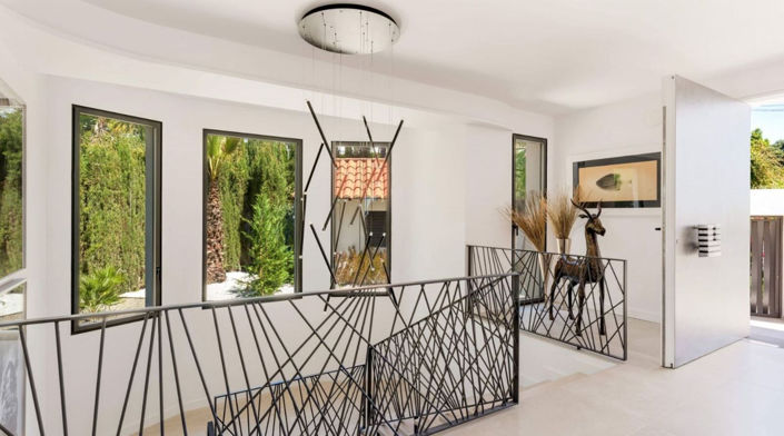 Image No.26-5 Bed Property for sale