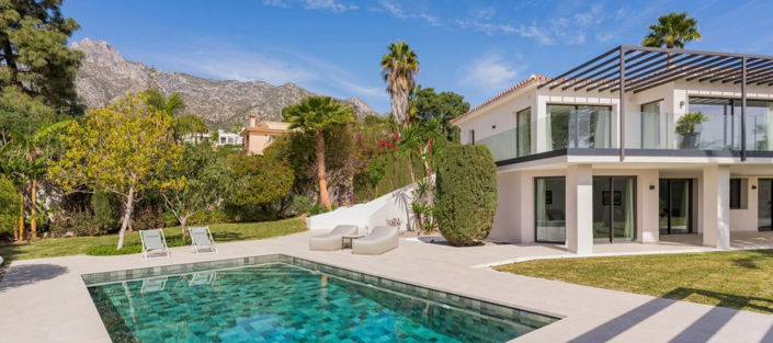 Image No.30-5 Bed Property for sale