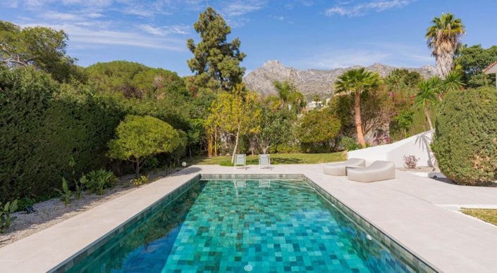 Image No.31-5 Bed Property for sale