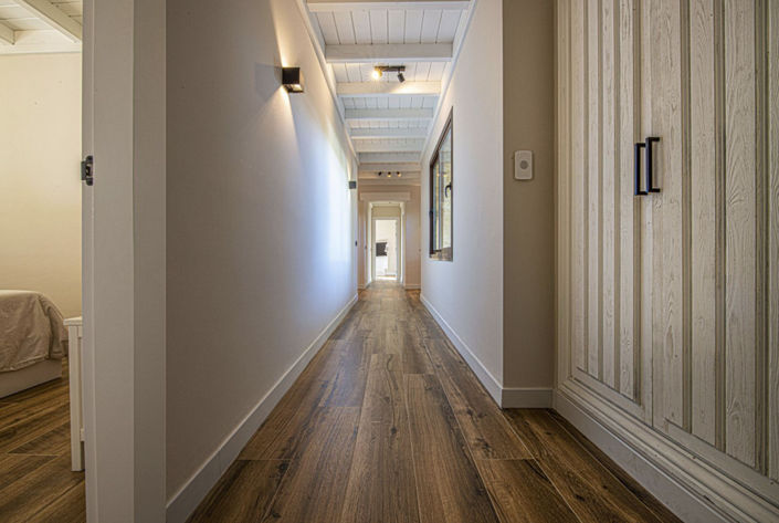 Image No.12-5 Bed Property for sale