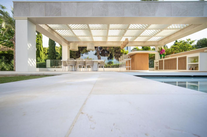 Image No.41-5 Bed Property for sale