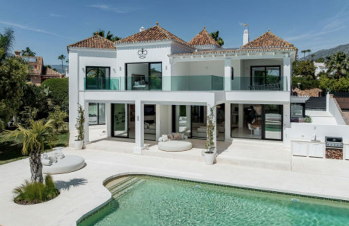 Image No.7-4 Bed Property for sale