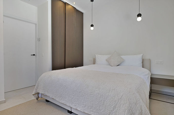 Image No.23-5 Bed Property for sale