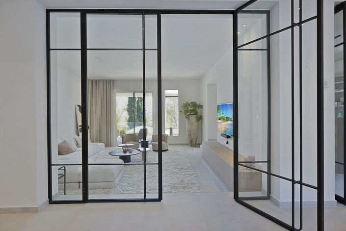 Image No.34-5 Bed Property for sale