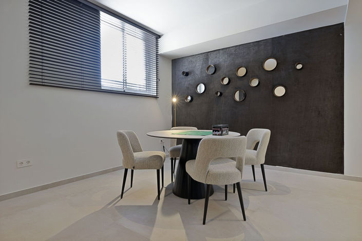 Image No.47-5 Bed Property for sale