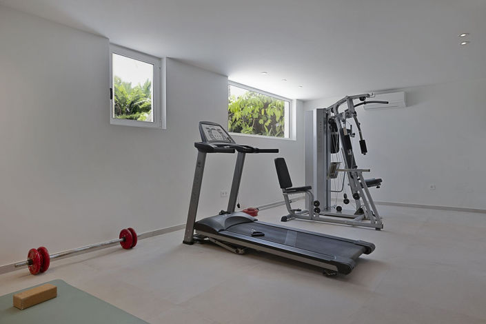 Image No.49-5 Bed Property for sale