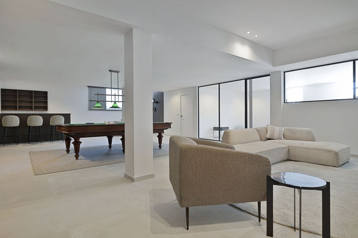 Image No.50-5 Bed Property for sale