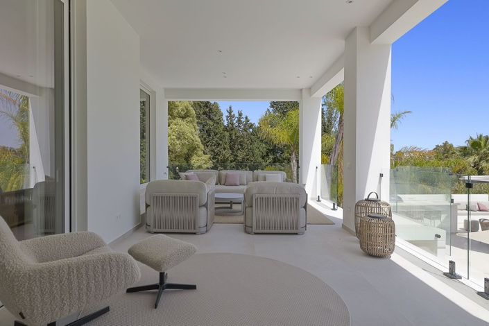 Image No.54-5 Bed Property for sale