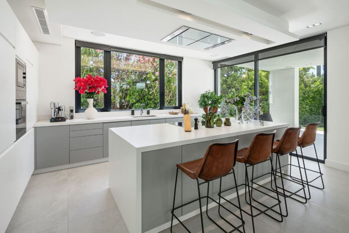 Image No.7-4 Bed Property for sale