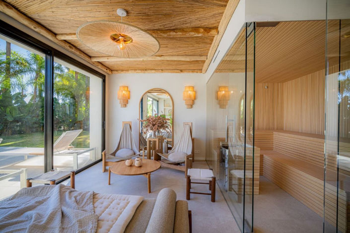 Image No.28-5 Bed Property for sale