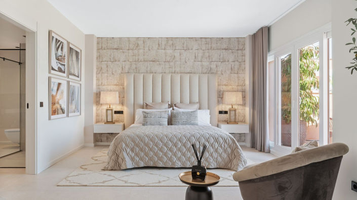 Image No.15-3 Bed Property for sale