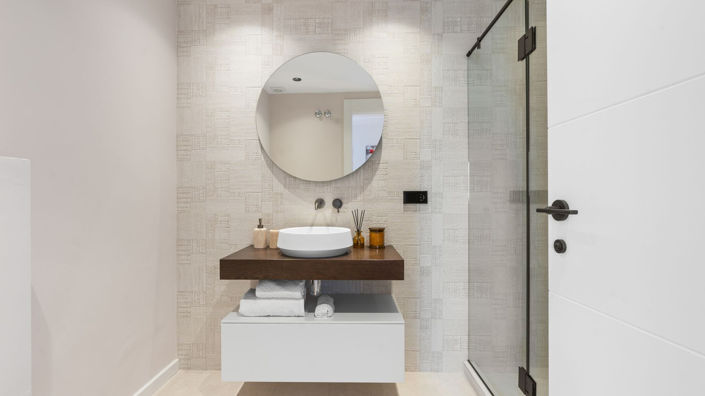 Image No.21-3 Bed Property for sale