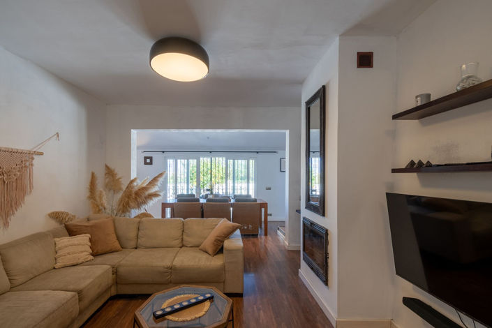 Image No.11-3 Bed Property for sale