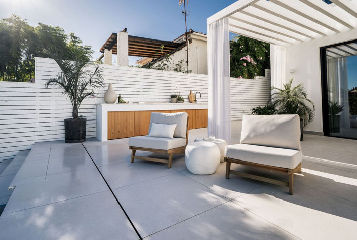 Image No.22-5 Bed Property for sale